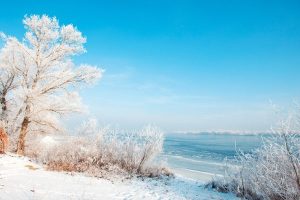Winter wedding ideas - Snowy beach wedding 4 - Weddo Agency