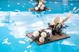 Pool party wedding reception - Creative ideas for your inspiration - Decorations - weddo.agency