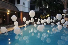 Pool party wedding reception - Creative ideas for your inspiration - Decorations 3 - weddo.agency