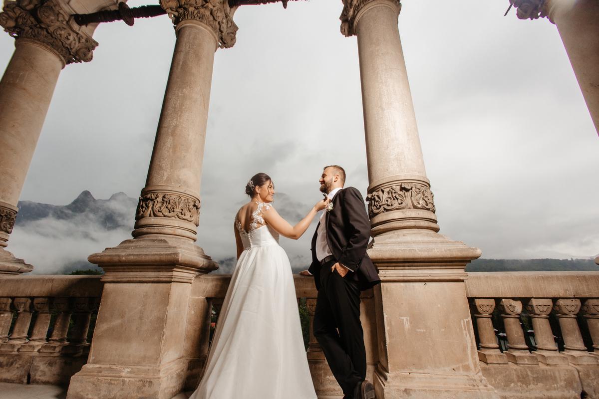 Friends wedding theme - bride and groom on the balcony, Catacuzino Castle