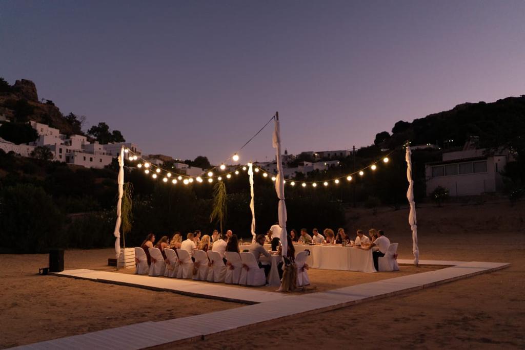 Gay wedding - why should you choose Greece as your wedding destination (1).1