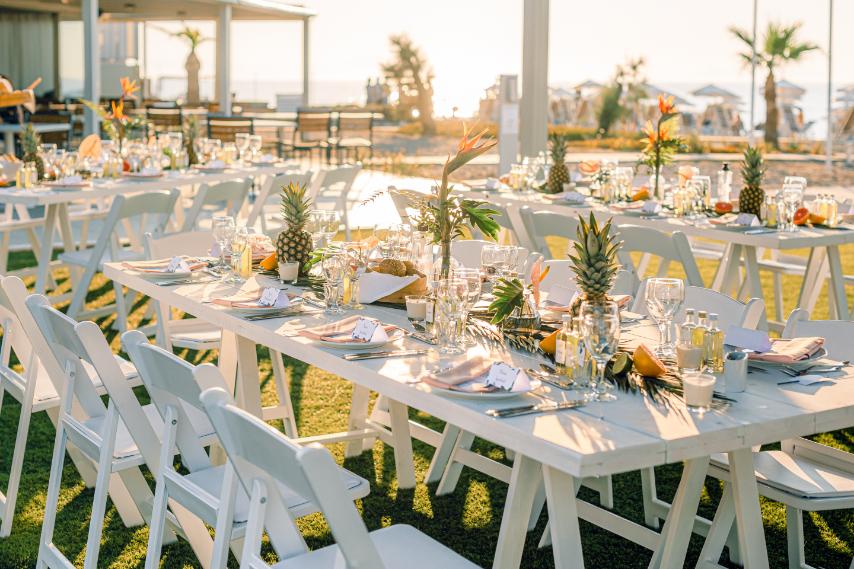 Wedding elopement ideas - best locations you can escape to for a fun & special elopement night - beach wedding