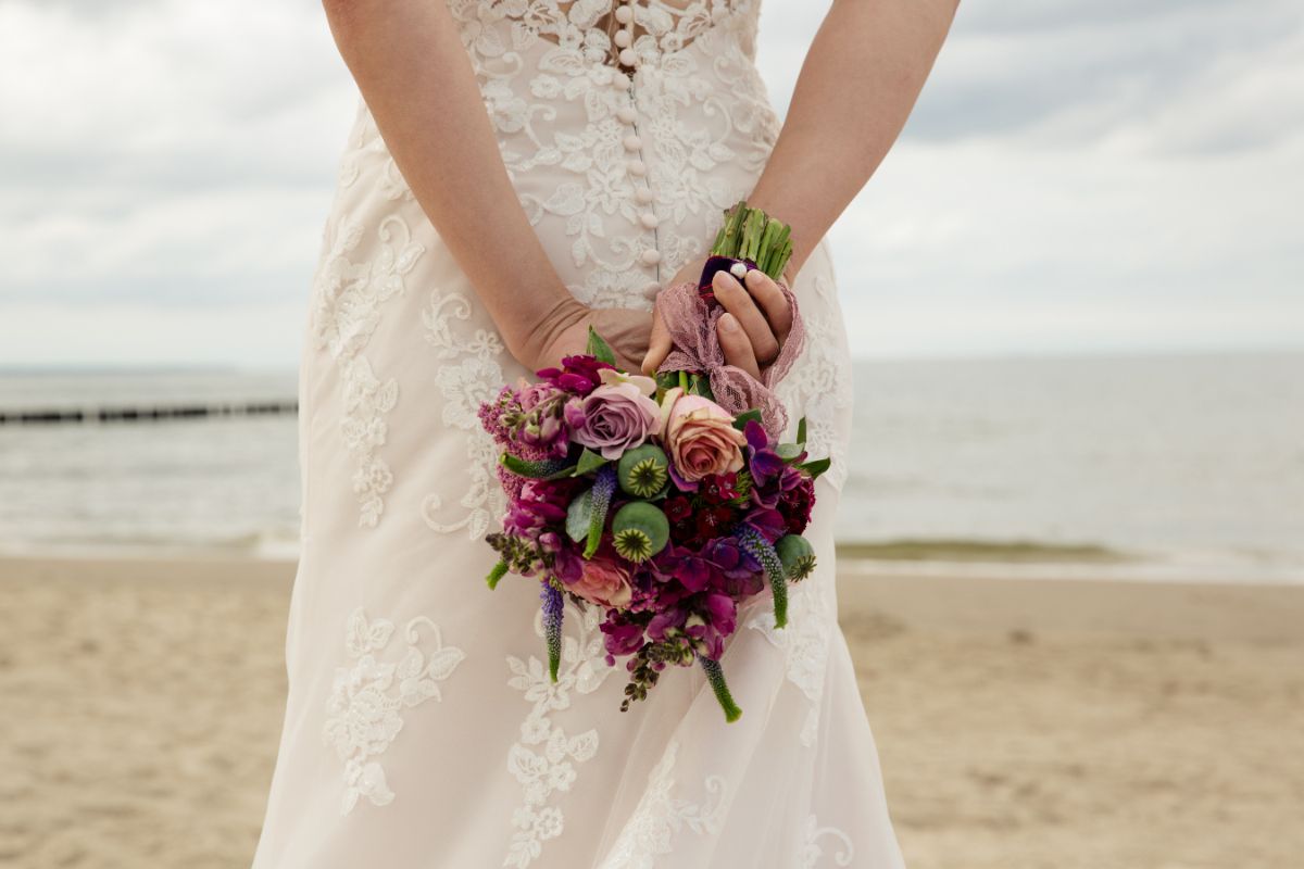 Weddo Agency - 1.2. Beach Wedding The Ceremony on The Beach 4