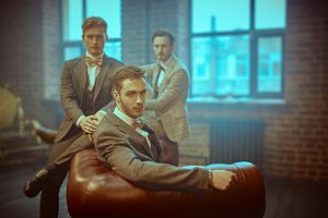 Roaring 20s Great Gatsby wedding - outfits and dress code (8) - Weddo Agency