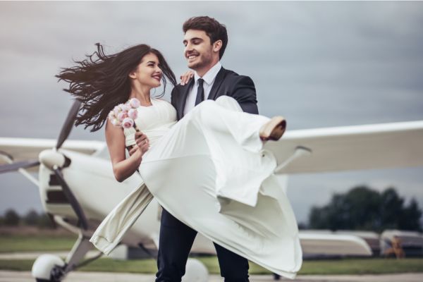 Airplane Hollywood party - Weddo Agency