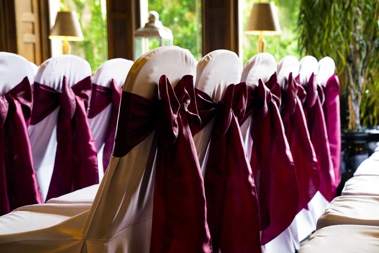 2-How-to-choose-small-and-intimate-wedding-venue-3