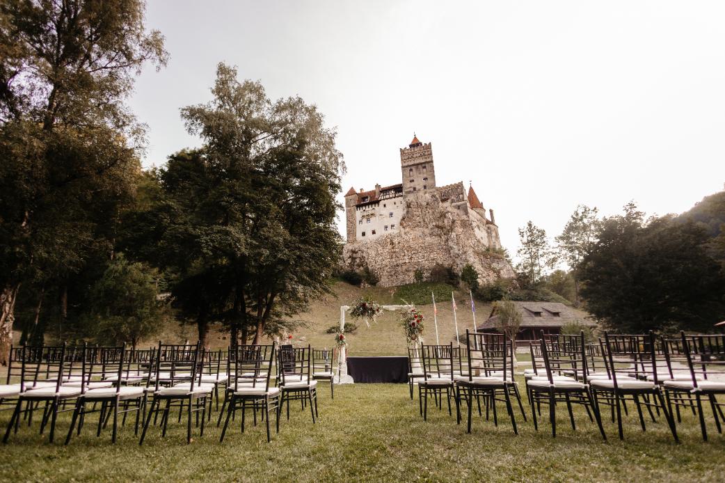 Shabby chic wedding themes & location ideas - castle