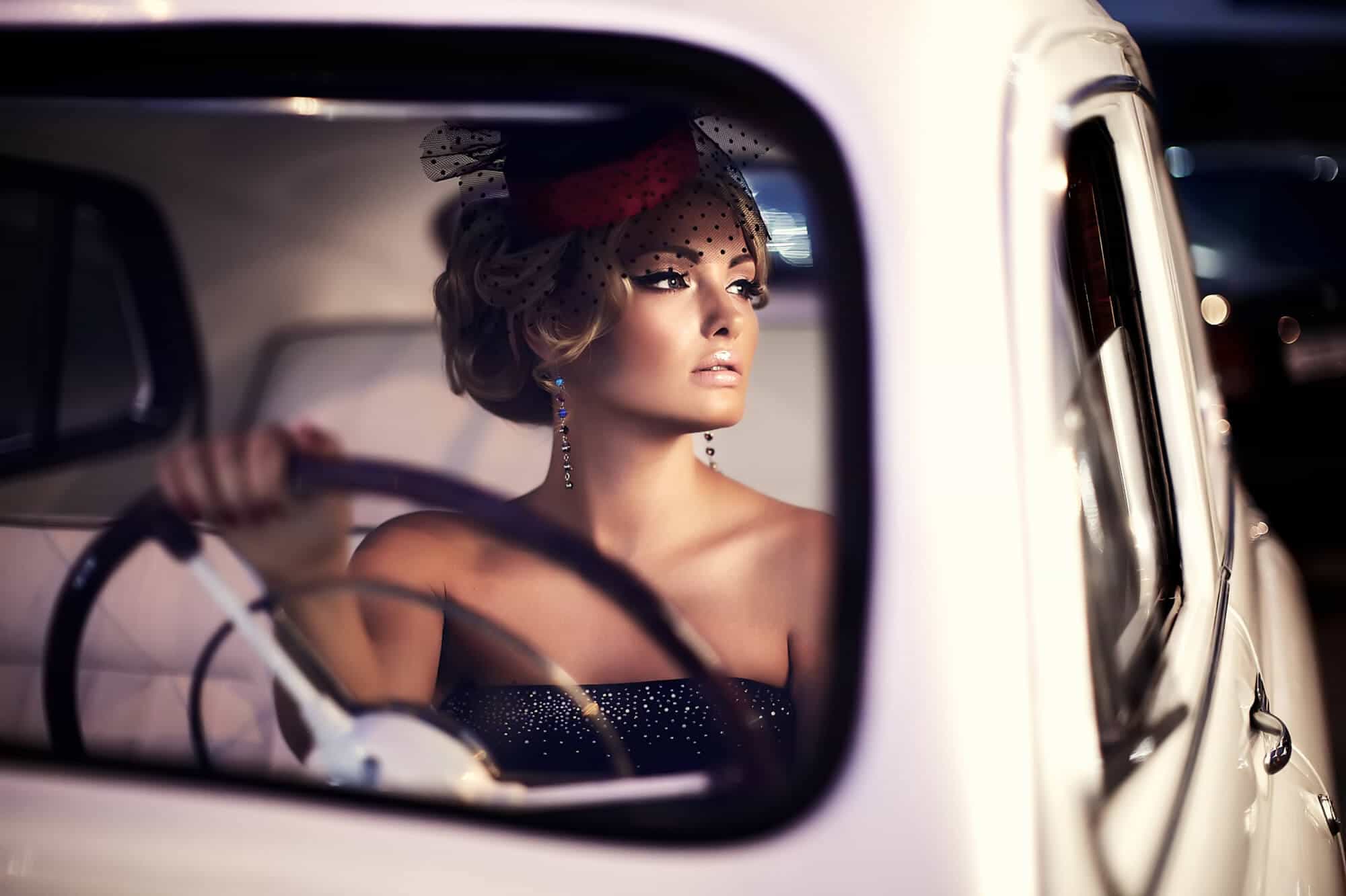 Vintage-wedding-theme-Essential-details-for-the-bride-7