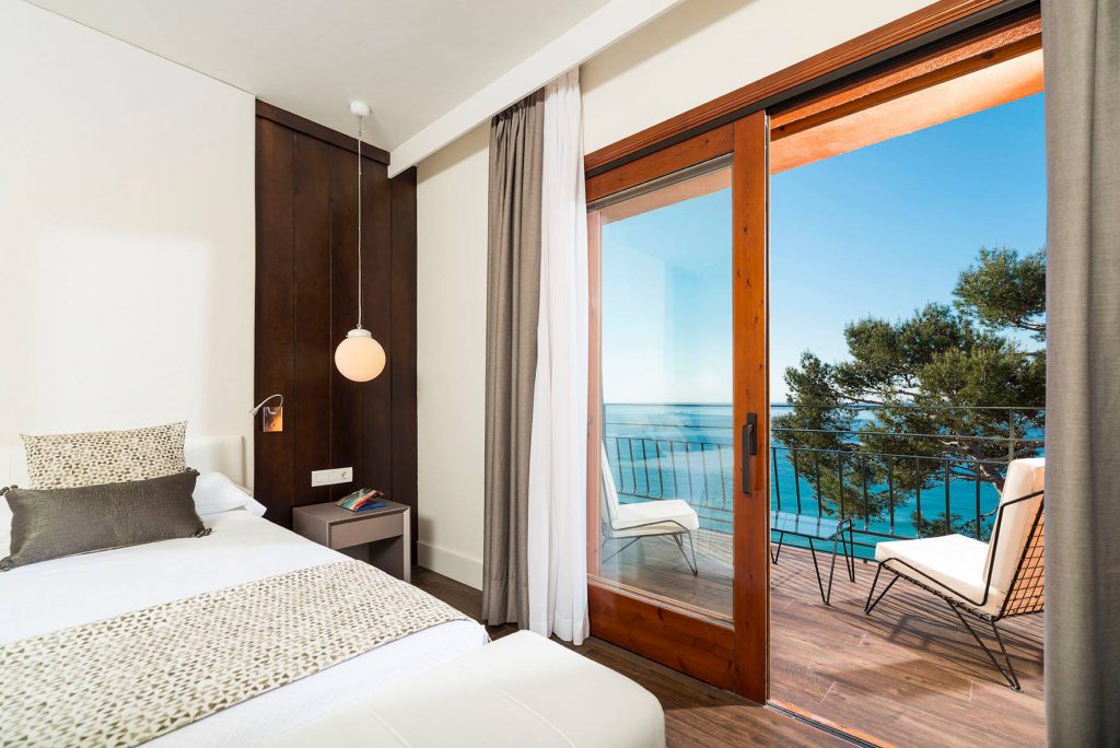 21167055_1956146204605925_5036215799633405643_o Wedding in Spain Weddo Agency