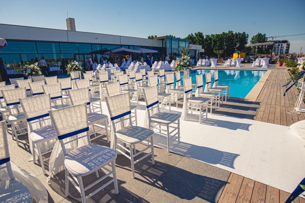 25_171048 Beach wedding in Mamaia Weddo agency