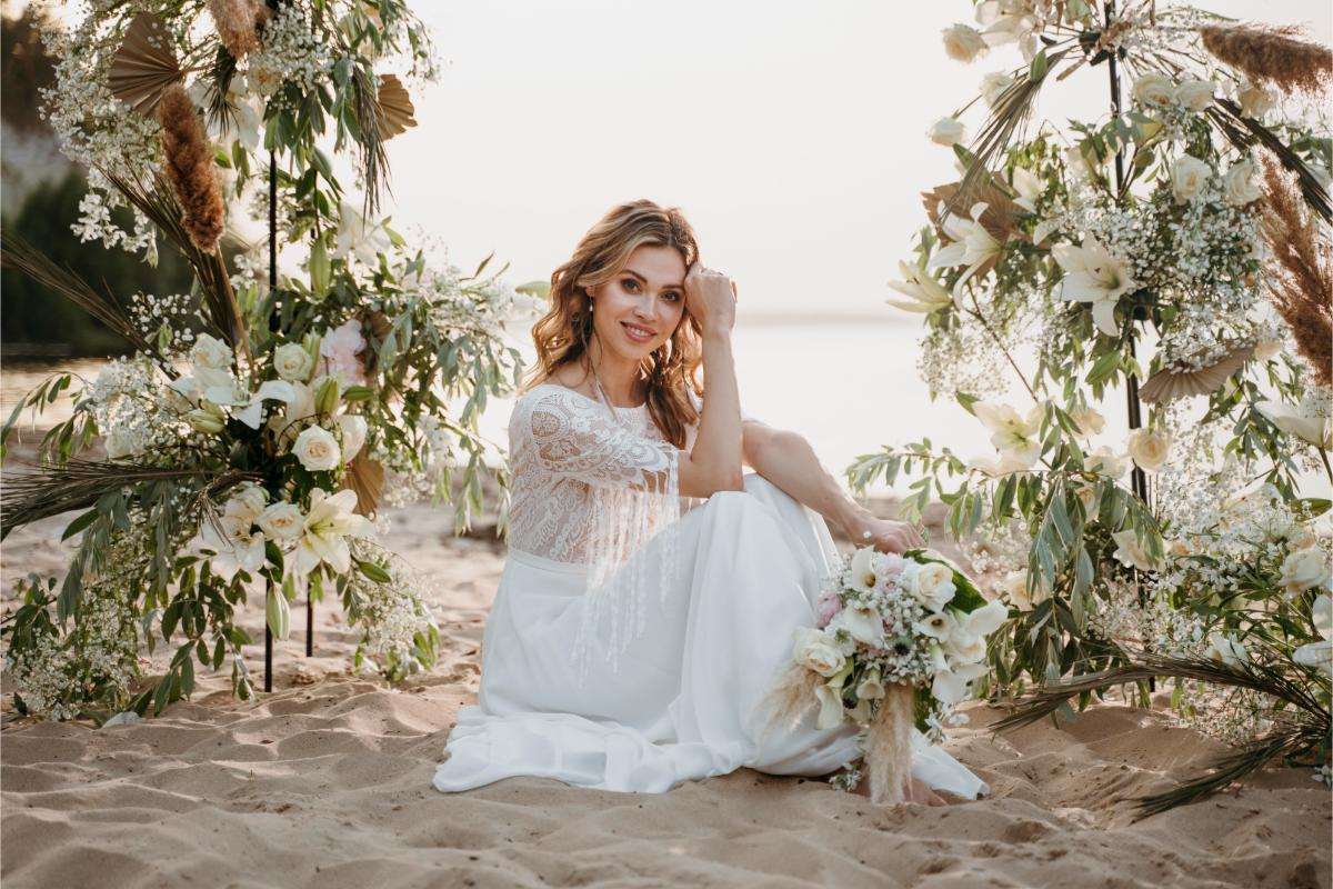 Festival-wedding-dress-bride-wedding-beach