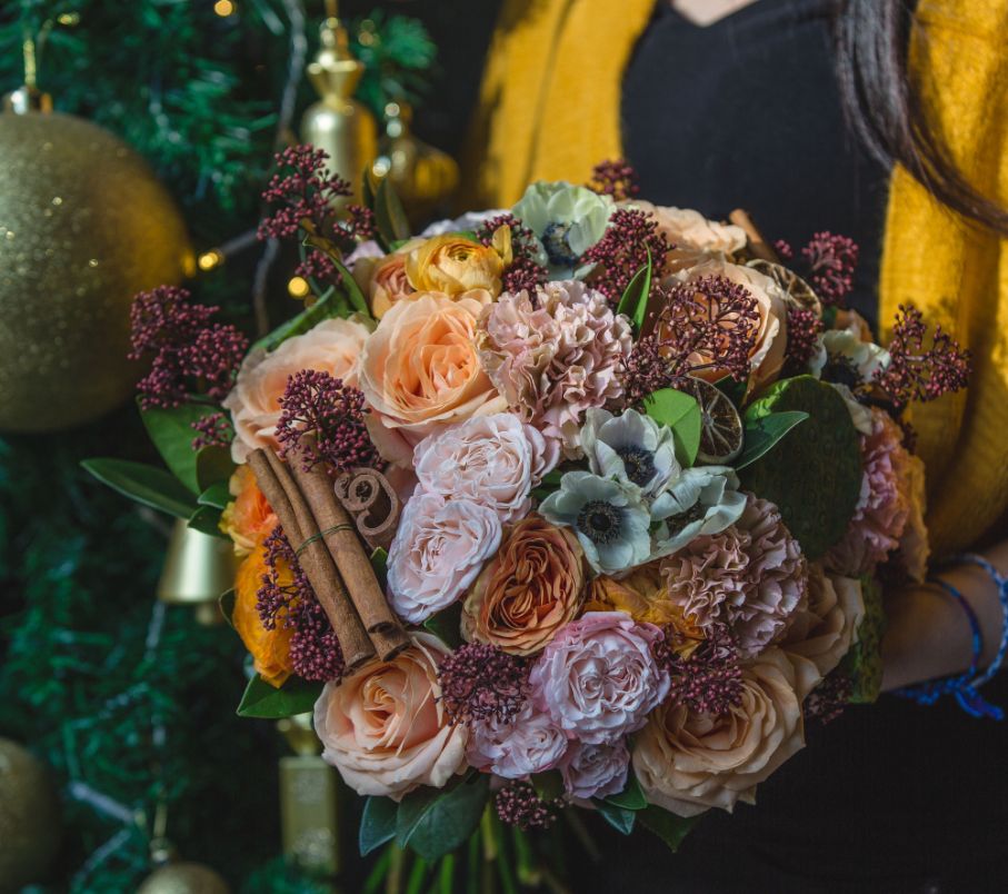 Victorian-wedding-colorful-bouquet-of-flowers