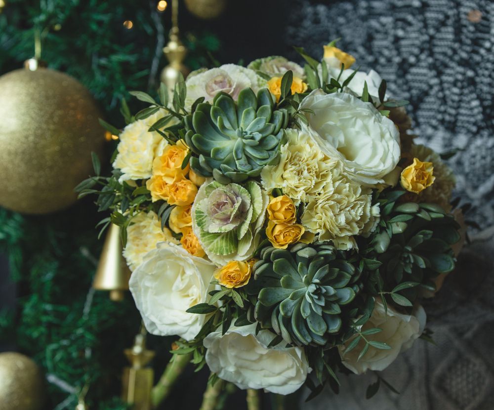 Victorian-wedding-white-and-green-flowers-in-a-brides-bouquet.