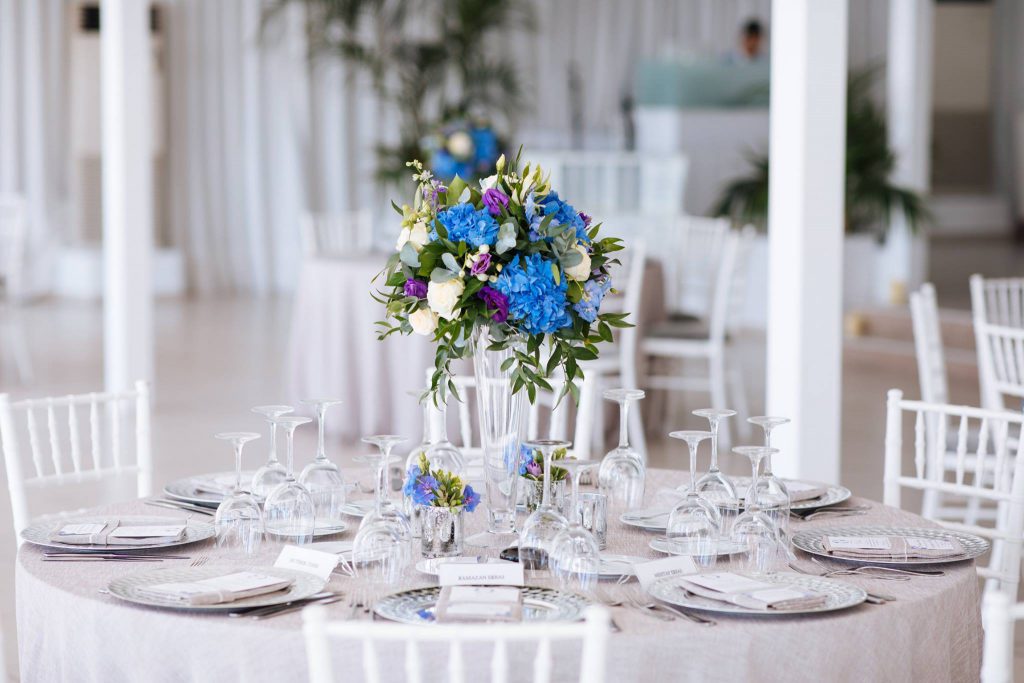 52989671_2731298353554940_7421678095641346048_o Same sex wedding ceremony, bouquet - Weddo.agency