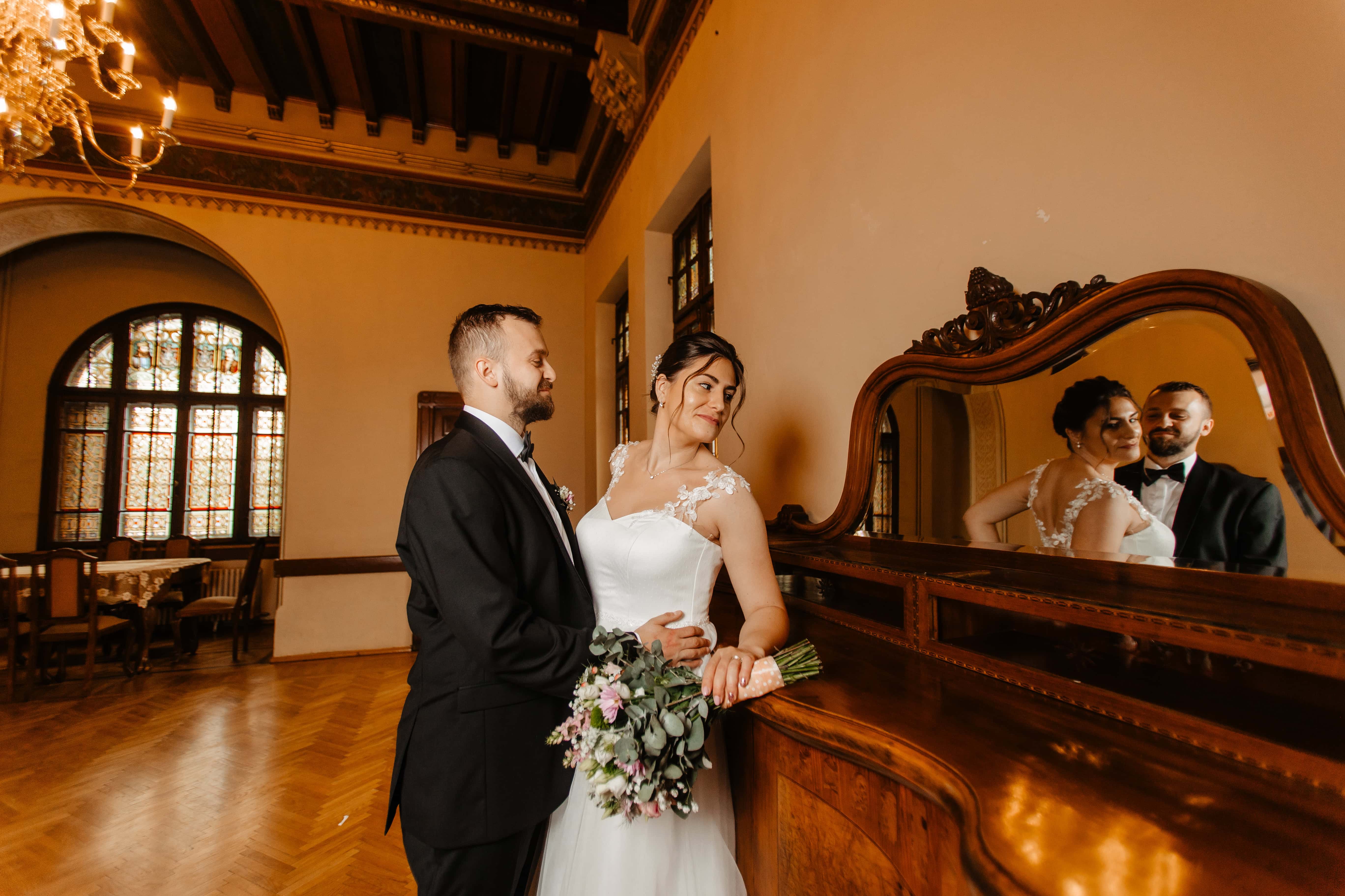 Planning your James Bond themed wedding - key elements Planning your James Bond themed wedding - key elements