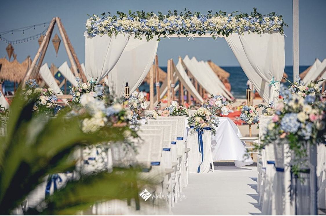 arch local 4 stele Mamaia