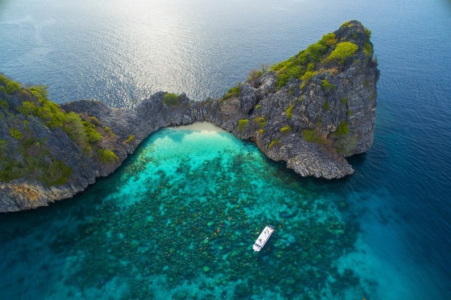 IMG_8963-min Wedding on the beach in Thailand