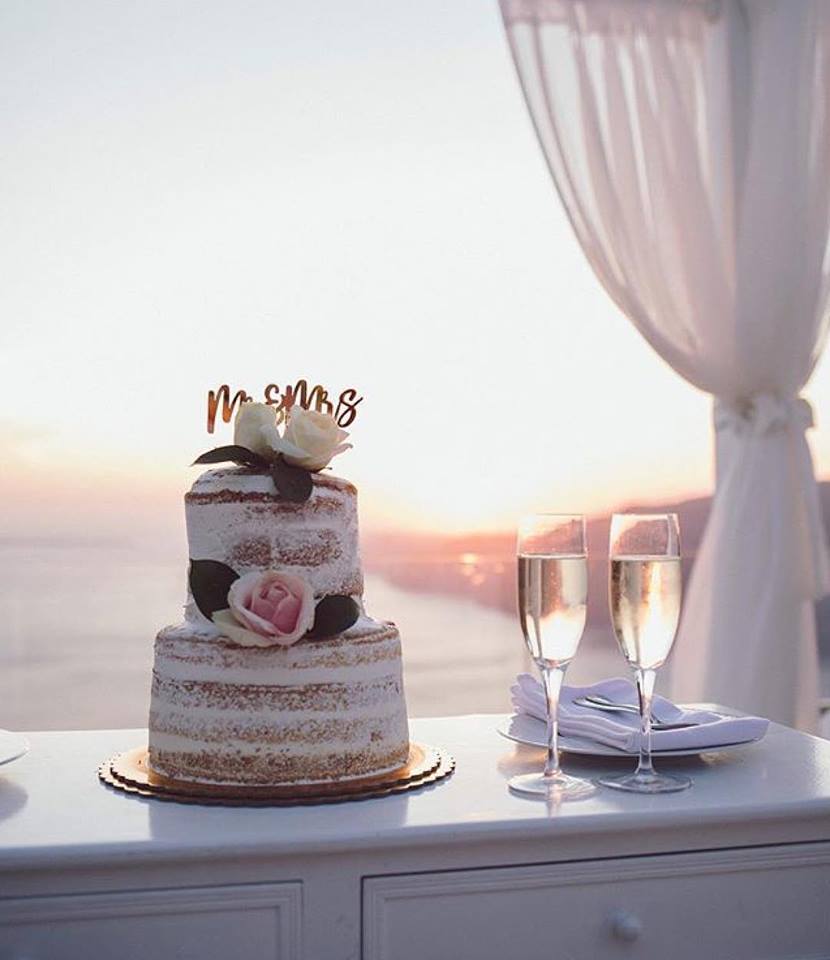 Nunta in Santorini Grecia Weddo Agency Santorini Cake Weddo