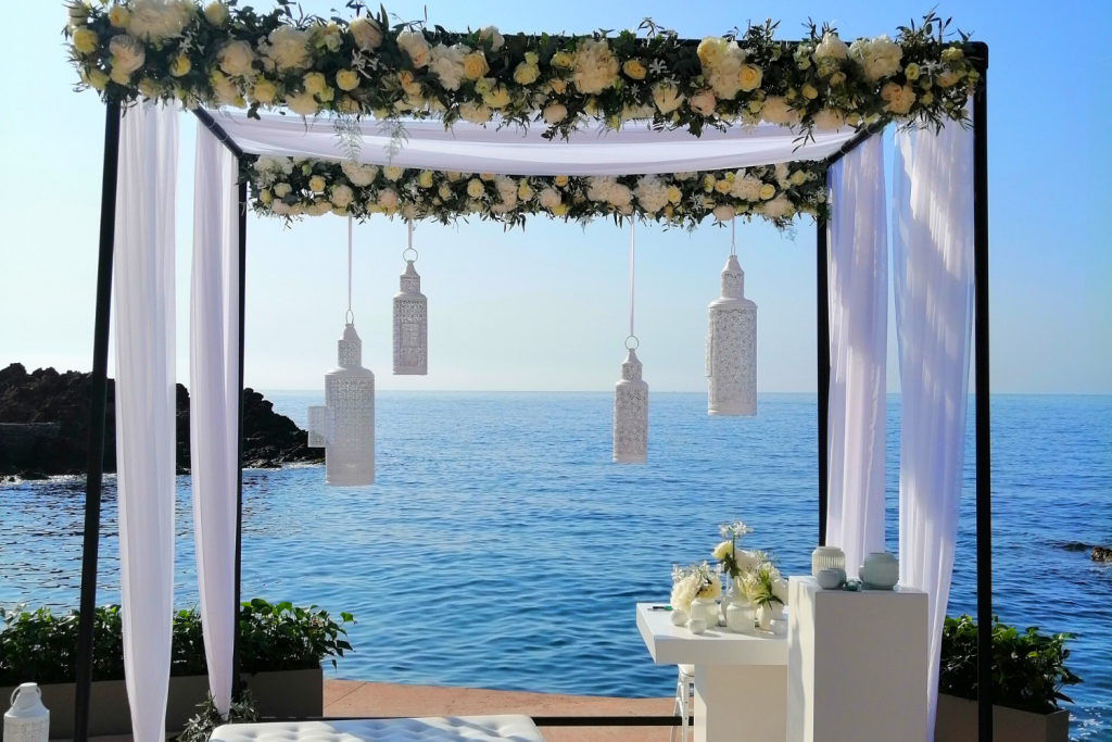 2 Nisa beach wedding